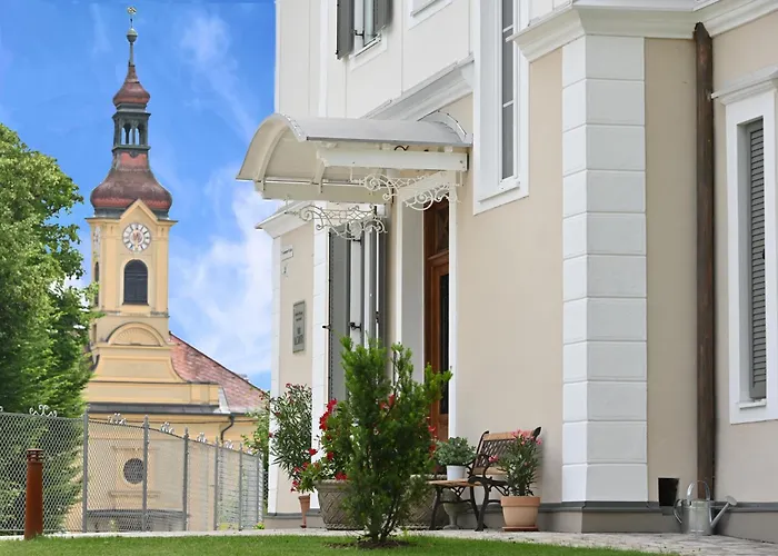 公寓式酒店 Gloriette - Boutiqueappartements Am Woerthersee 4*